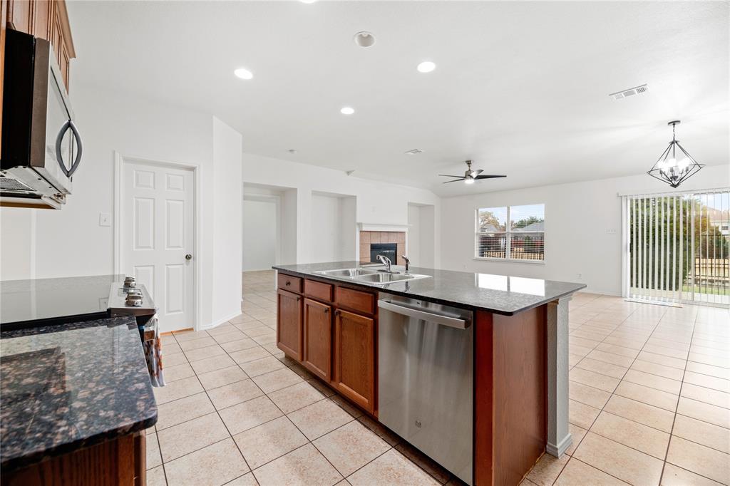 The Cascades At The Legends Ph - Residential Lease