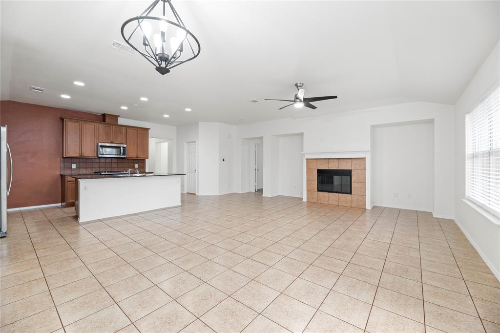 The Cascades At The Legends Ph - Residential Lease