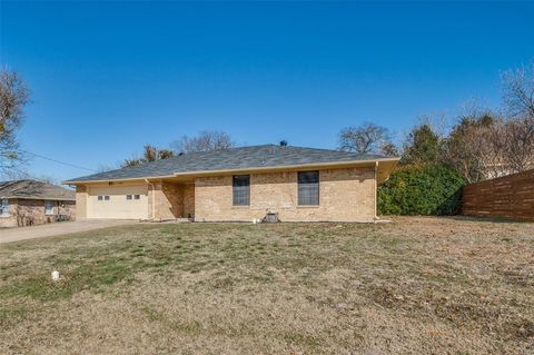 A home in DeSoto