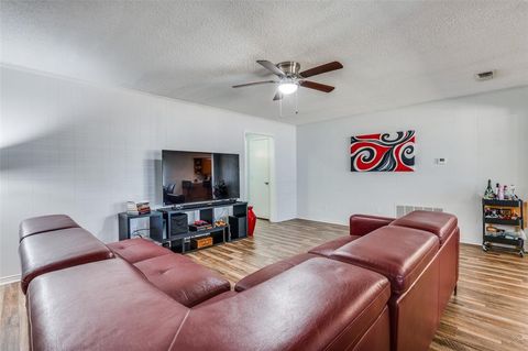 A home in DeSoto