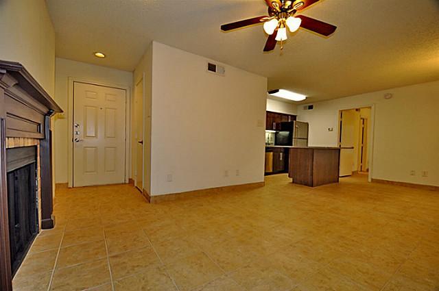 everwood apartments - Residential Lease