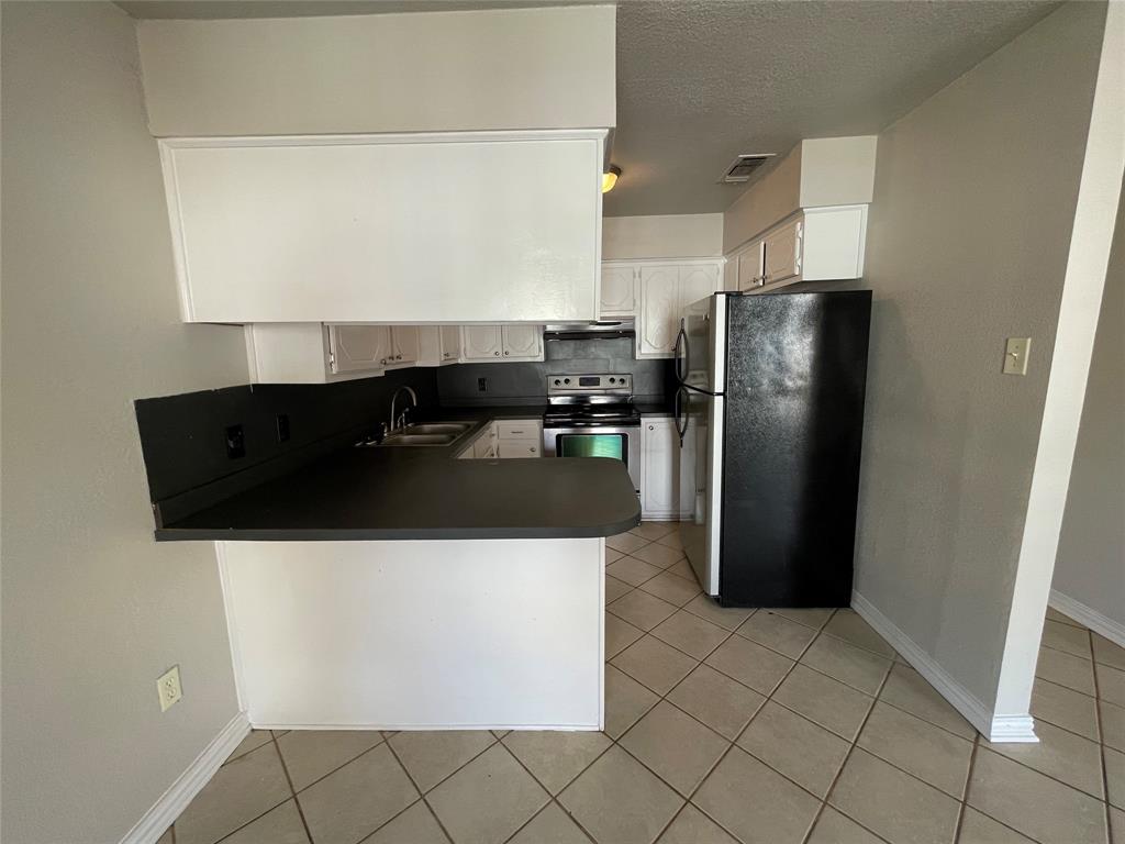 GREENMOUNT 1ST ADDN - Residential Lease