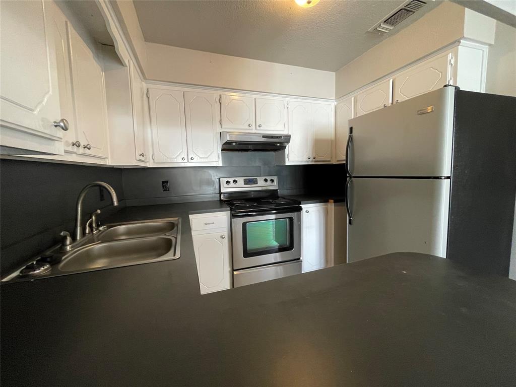 GREENMOUNT 1ST ADDN - Residential Lease