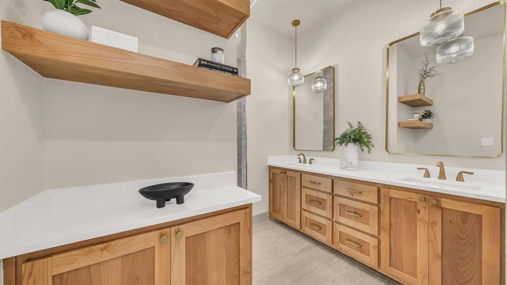 The Villas Downtown - Residential Lease