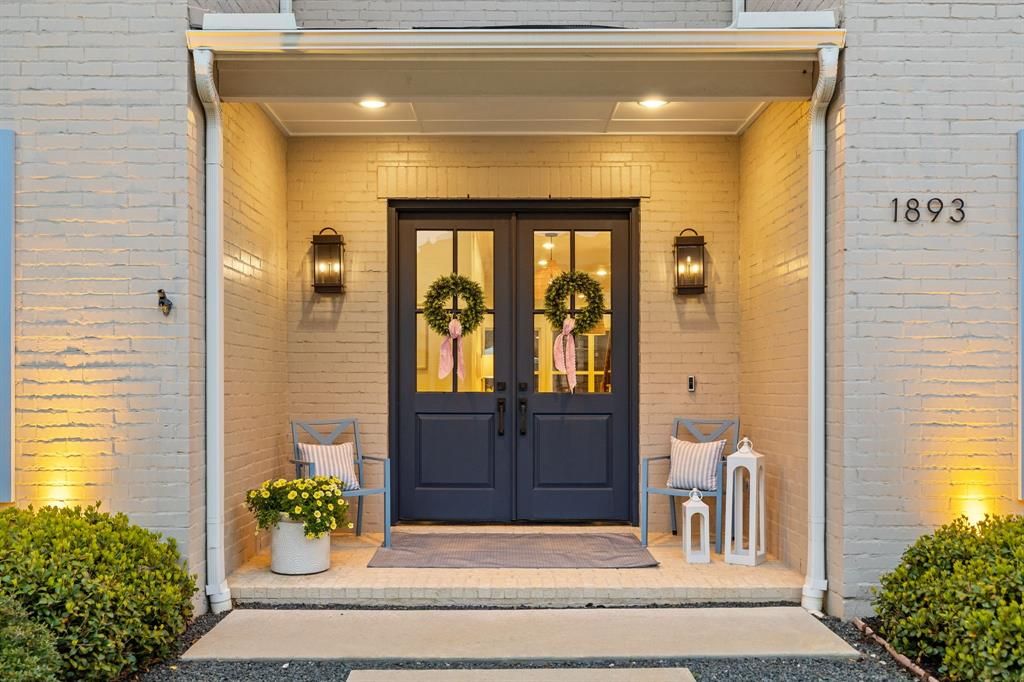 Photo of 1893 Quail Lane, Richardson, TX 75080 (MLS # 21205845)