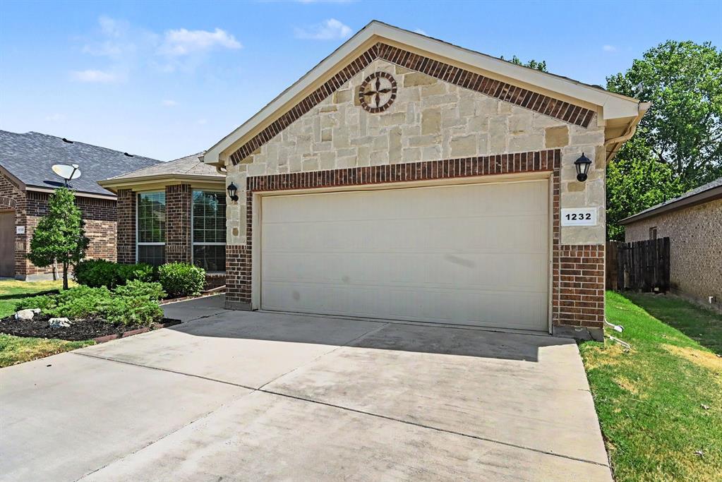 1232 Scott Drive