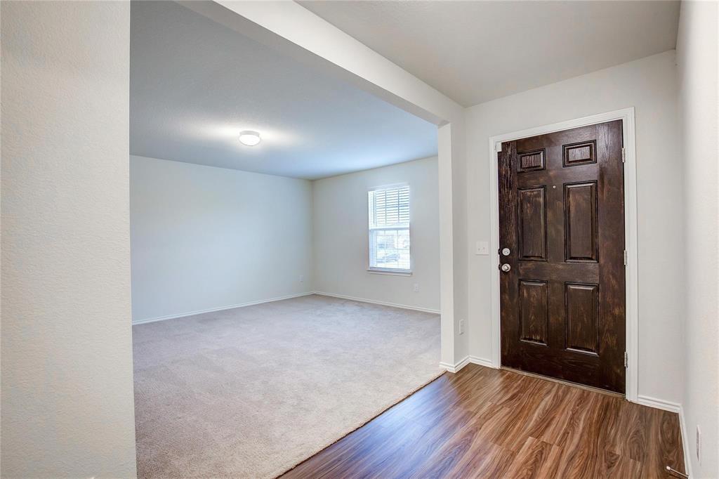 lake point - Residential Lease