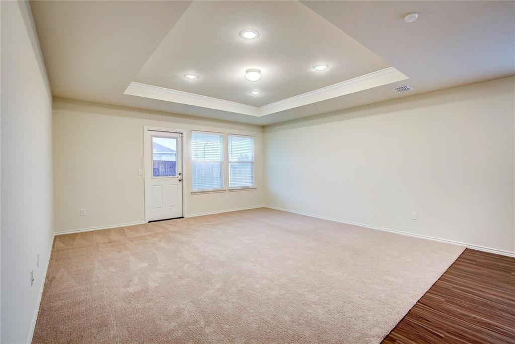 lake point - Residential Lease