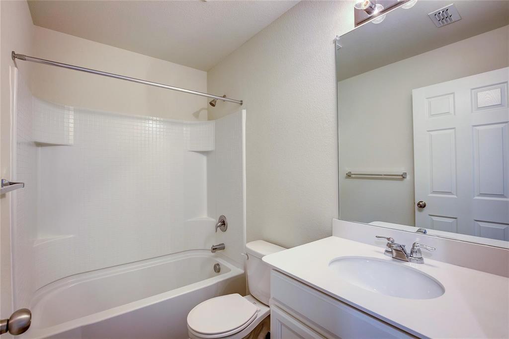 lake point - Residential Lease