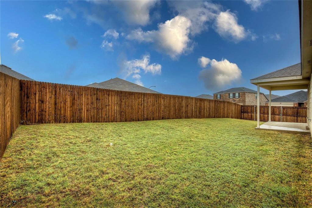 lake point - Residential Lease