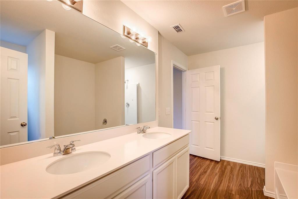 lake point - Residential Lease