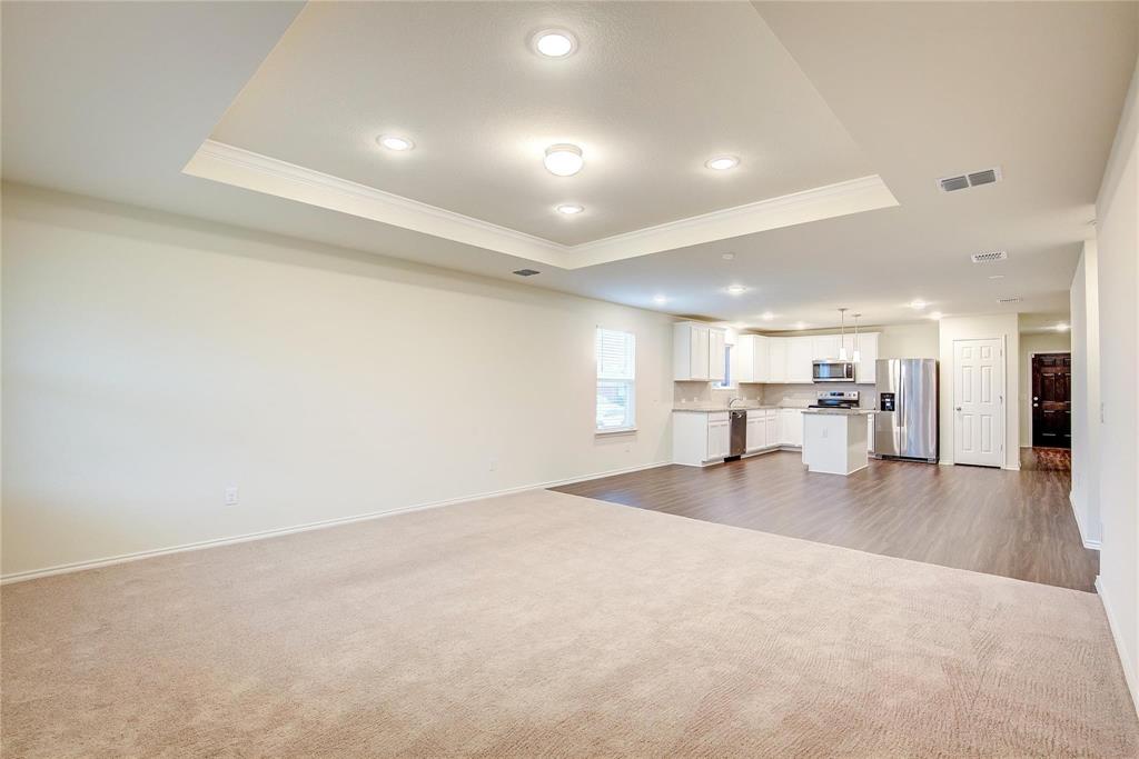 lake point - Residential Lease