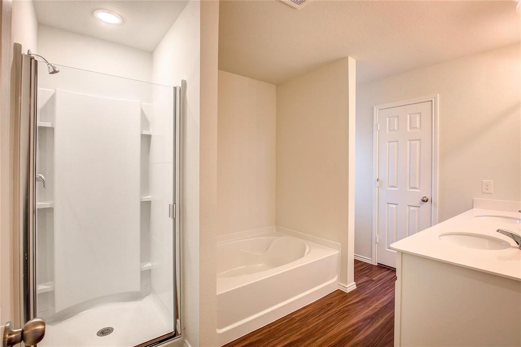 lake point - Residential Lease