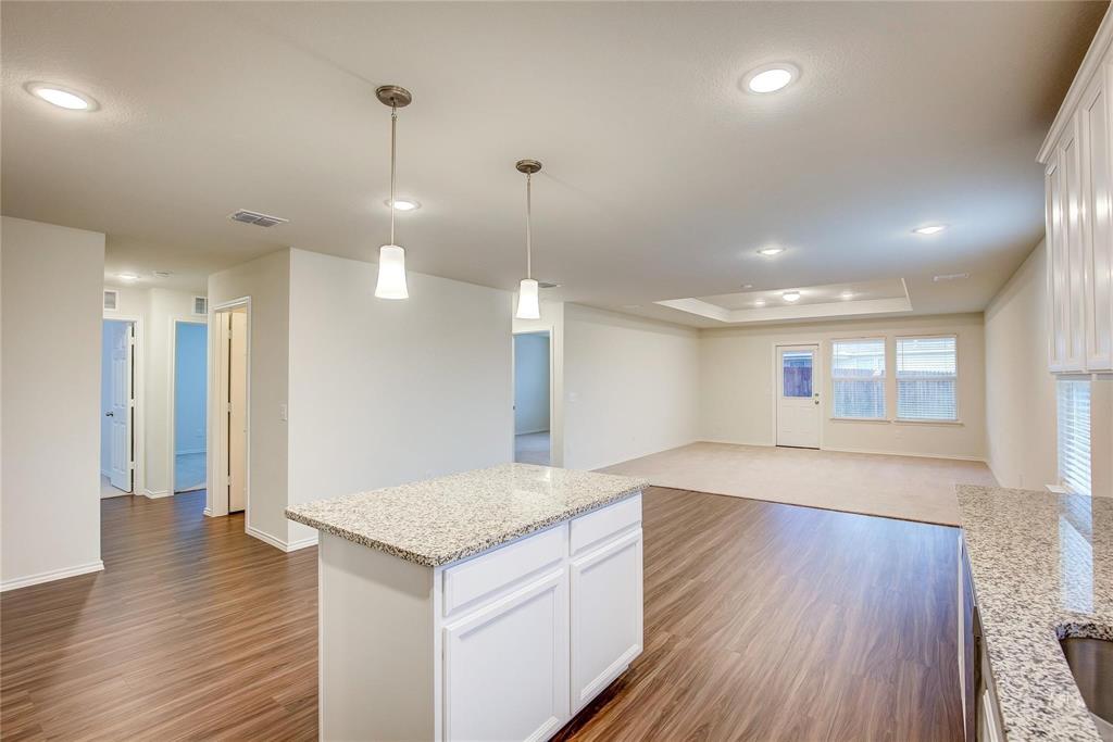 lake point - Residential Lease