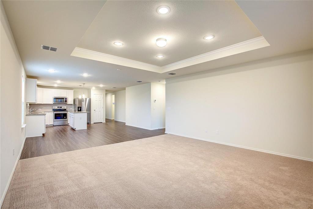 lake point - Residential Lease