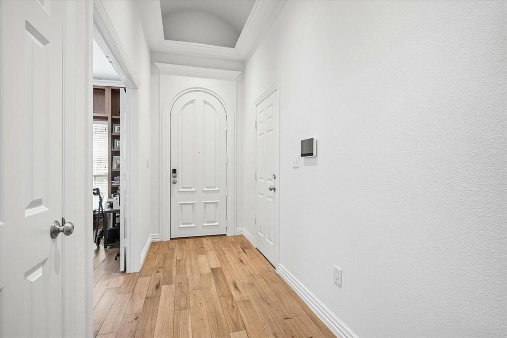 Photo of 2012 Tremont Circle, Denton, TX 76205 (MLS # 21195904)