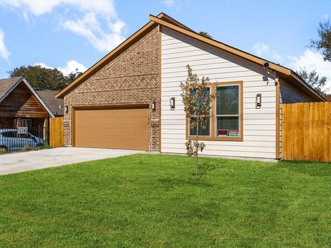 3735 Ada Avenue Fort Worth TX 76105