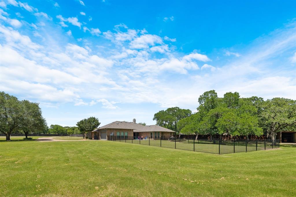 Mansfield, Texas 76063, United States, 4 Bedrooms Bedrooms, ,3 BathroomsBathrooms,Residential,Active,131230