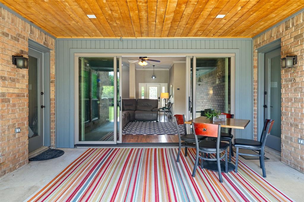 Mansfield, Texas 76063, United States, 4 Bedrooms Bedrooms, ,3 BathroomsBathrooms,Residential,Active,131230