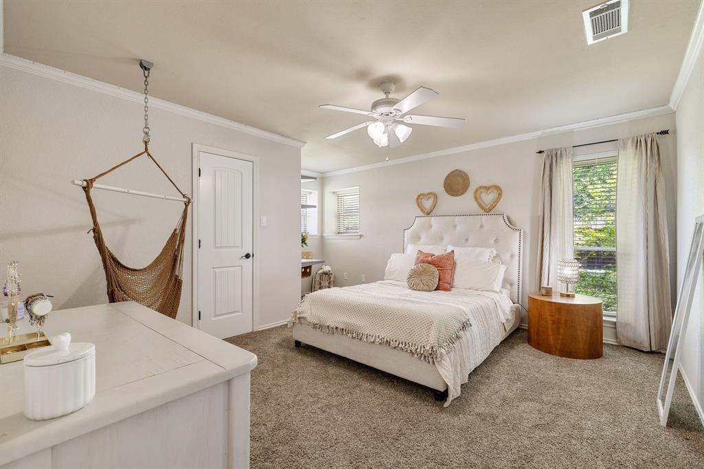 Mansfield, Texas 76063, United States, 4 Bedrooms Bedrooms, ,3 BathroomsBathrooms,Residential,Active,131230