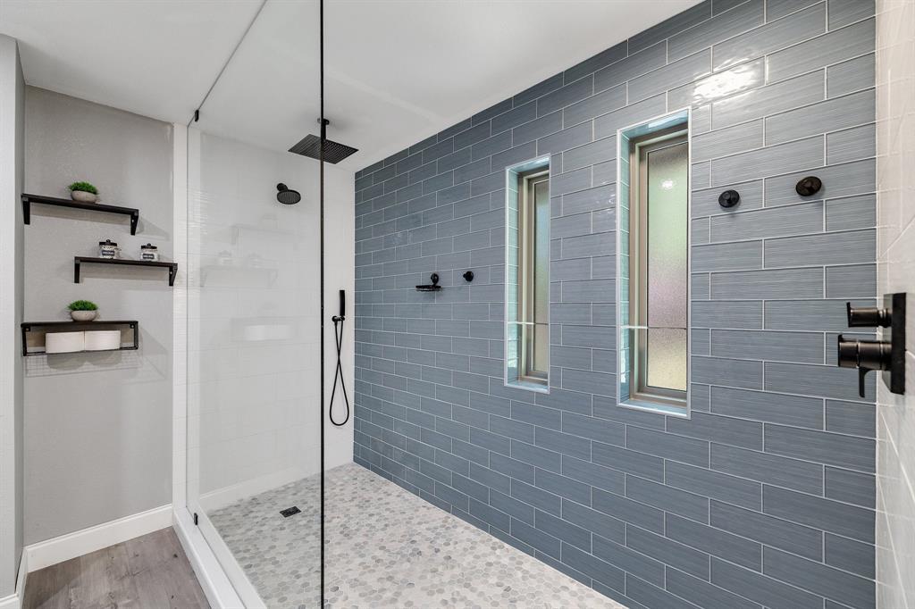 Mansfield, Texas 76063, United States, 4 Bedrooms Bedrooms, ,3 BathroomsBathrooms,Residential,Active,131230