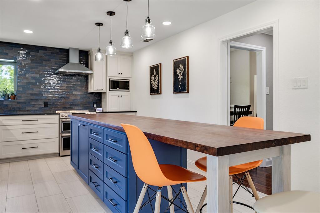 Mansfield, Texas 76063, United States, 4 Bedrooms Bedrooms, ,3 BathroomsBathrooms,Residential,Active,131230