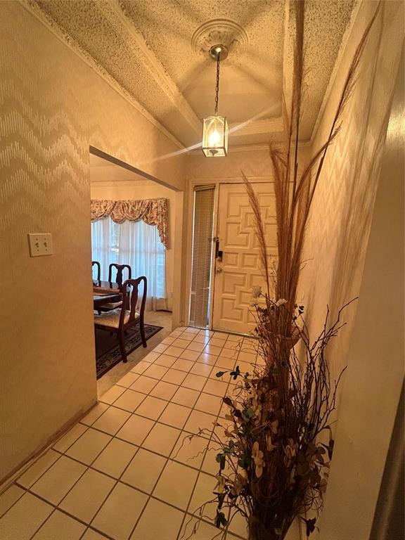 906 Heather Knoll Drive