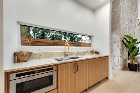 Tiny photo for 3821 Beechwood Lane, Dallas, TX 75220 (MLS # 21043438)