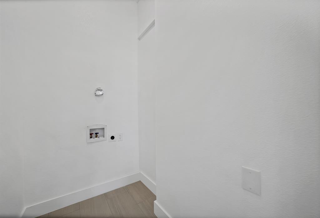 Lakeside Hills - Residential