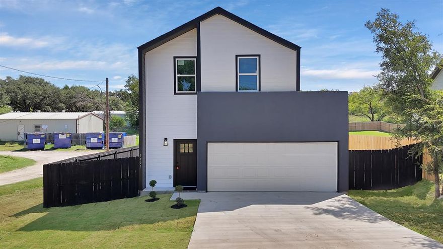 Charming 2-story home in the desirable Lakeside Hills subdivision featuring 3 bedrooms, 2 bathrooms, and an attached garage. Inside, enjoy modern farmhouse details including recessed lighting, granite countertops, and stainless steel appliances—electric range, dishwasher, and hood vent. The open-concept kitchen flows into a spacious living area with soaring ceilings, creating an airy and inviting feel.With a large yard for the kids & pups. Just minutes from downtown Granbury, this home offers both comfort and convenience in a vibrant setting.