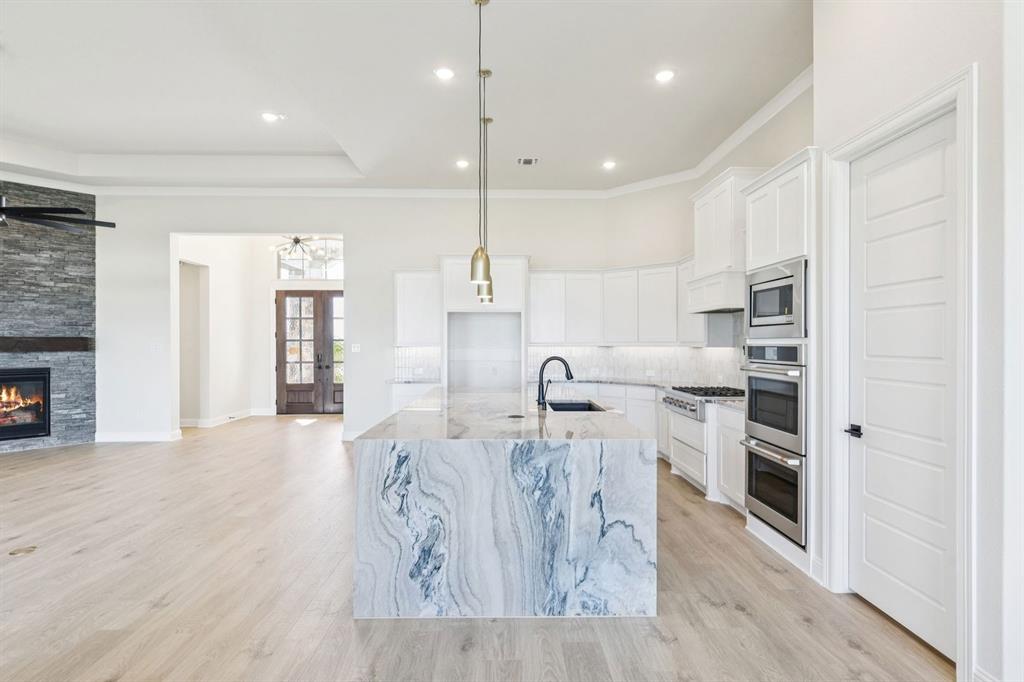 Lakeway Estates - Residential