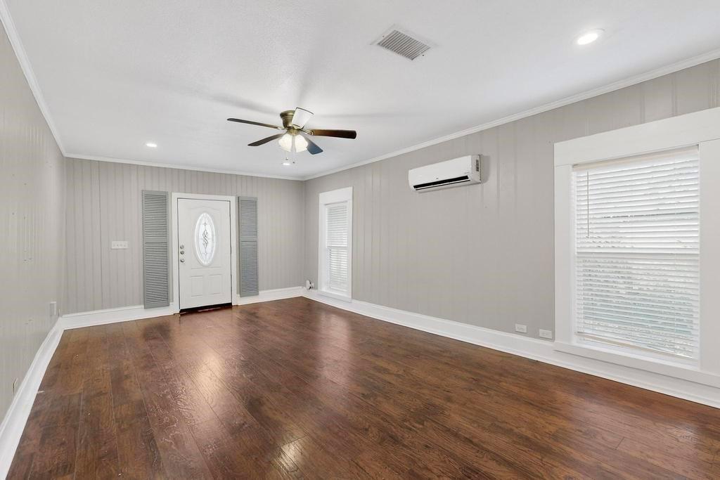 Town - Waxahachie - Residential