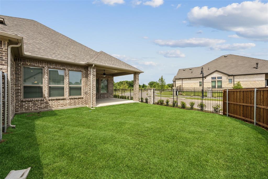 1017 Daisy Way