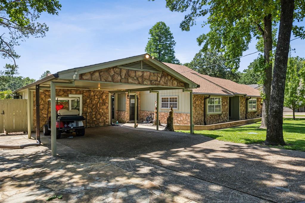 17 Bayside Drive