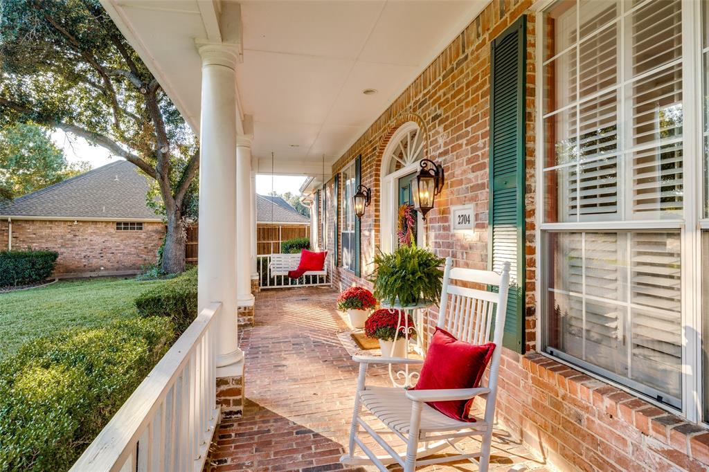 2704 Saint Charles Drive