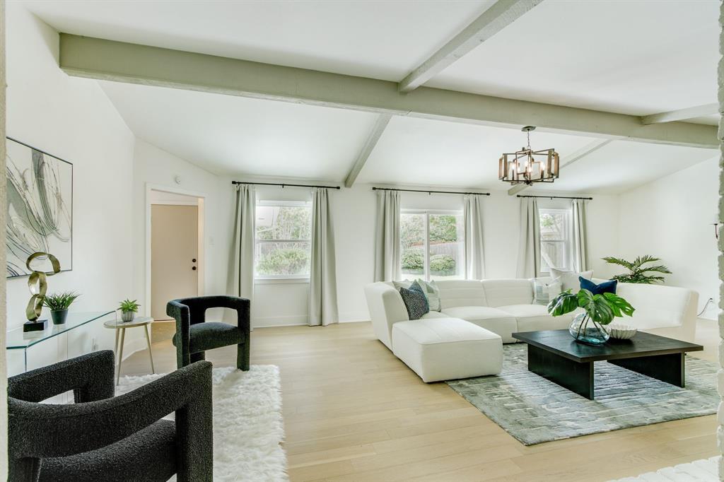 406 Forest Grove Drive