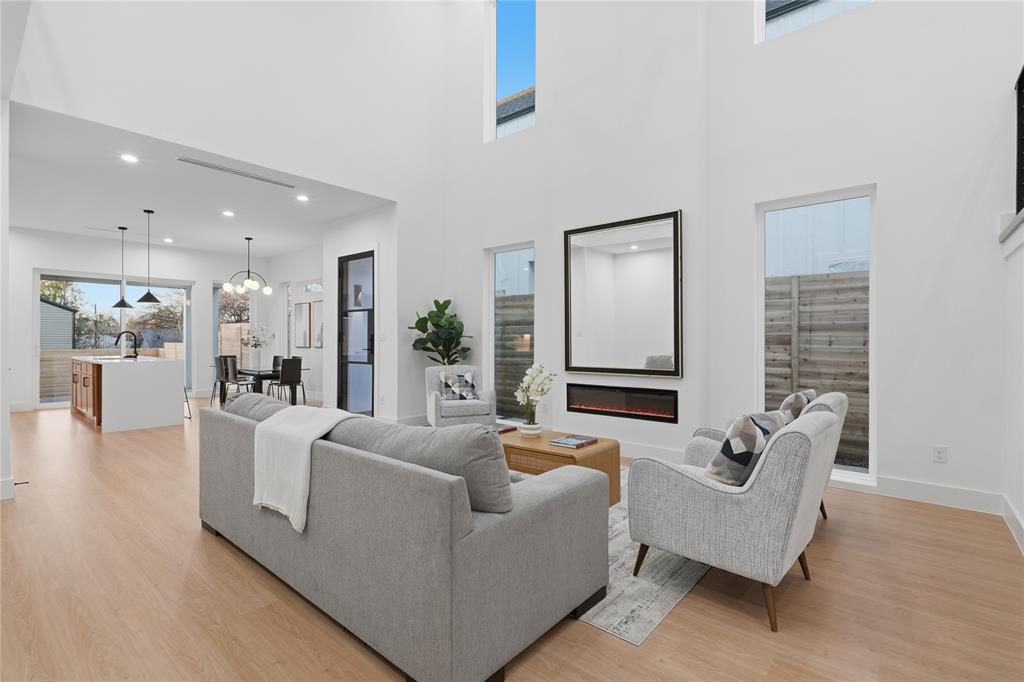 MRS ALLIE HUFFMANS REPLAT - Residential