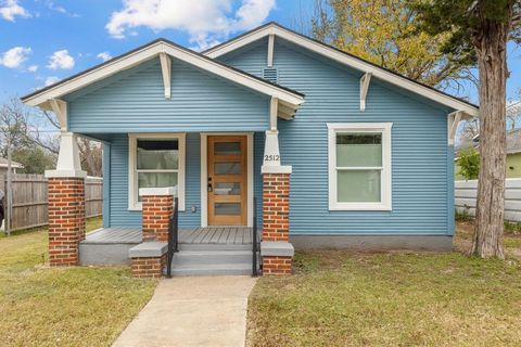 2512 Campbell Street Fort Worth TX 76105