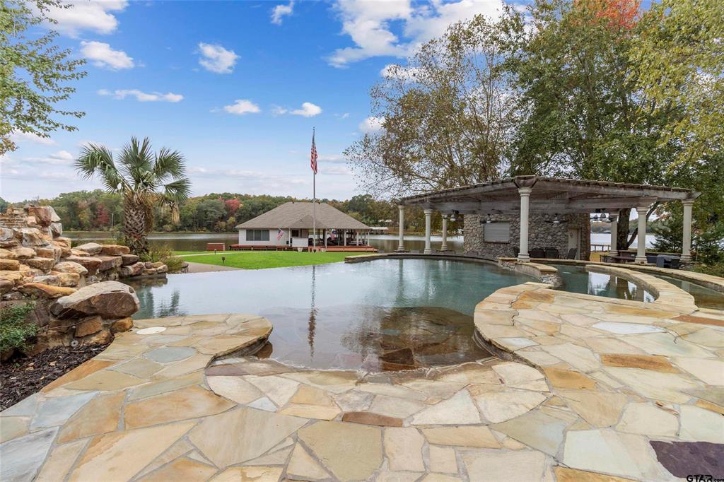 PENINSULA ADDN - Residential