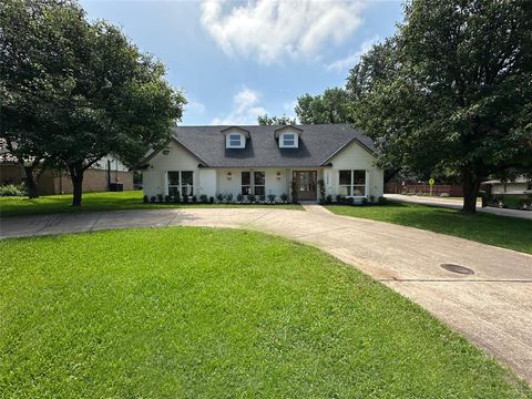 13808 Peyton Drive Dallas TX 75240