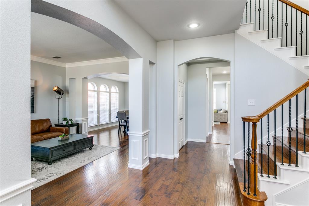 904 Stratford Drive