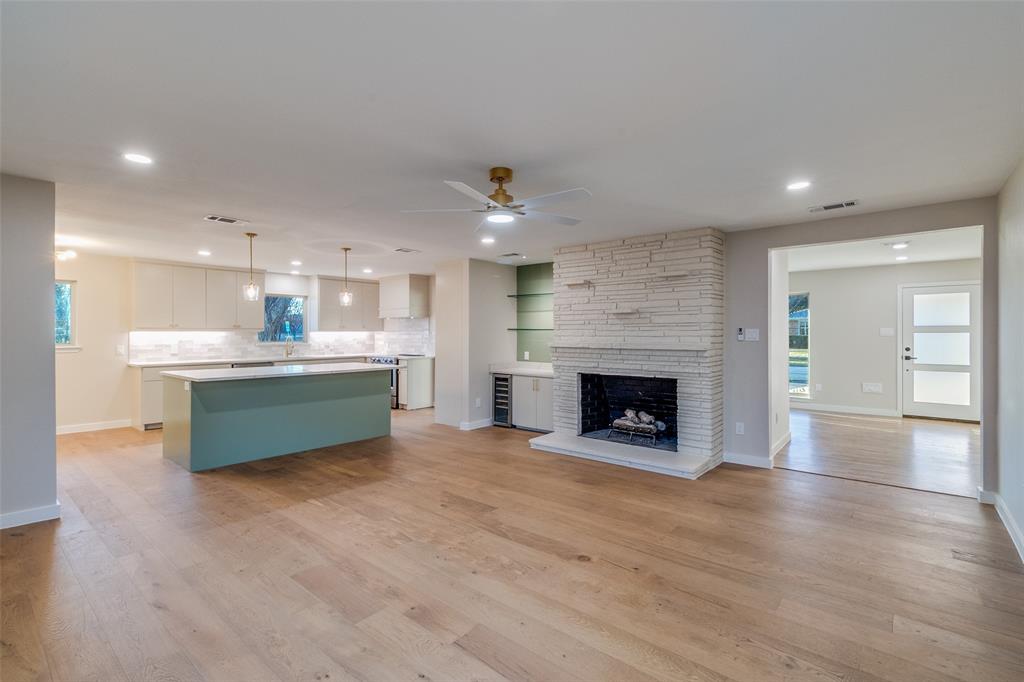 7006 Town North Drive