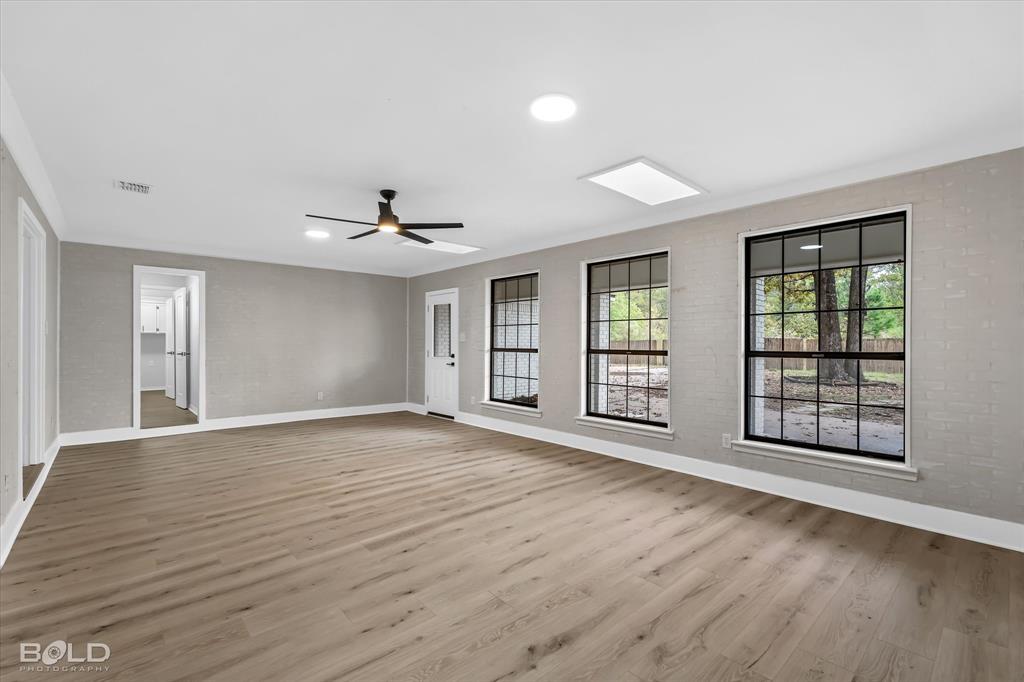 Haughton, Louisiana 71037, United States, 4 Bedrooms Bedrooms, ,3 BathroomsBathrooms,Residential,Pending,32171