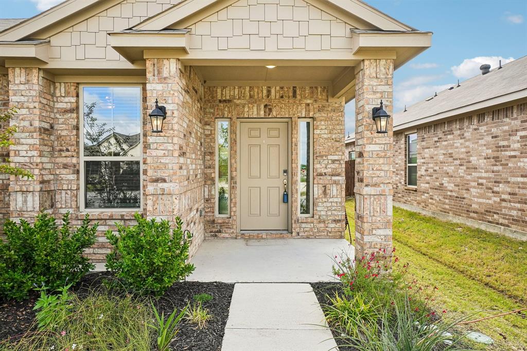 1915 Seminole Drive