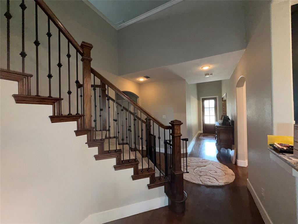 5404 Paloma Blanca Drive