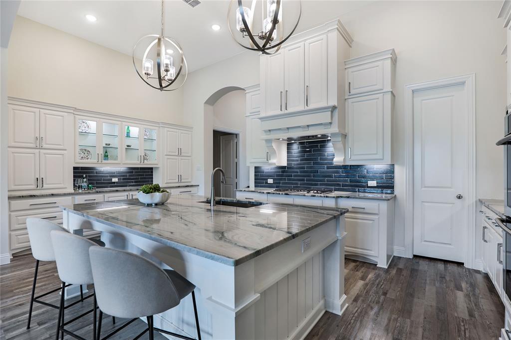 8505 Grand Cascade Cove