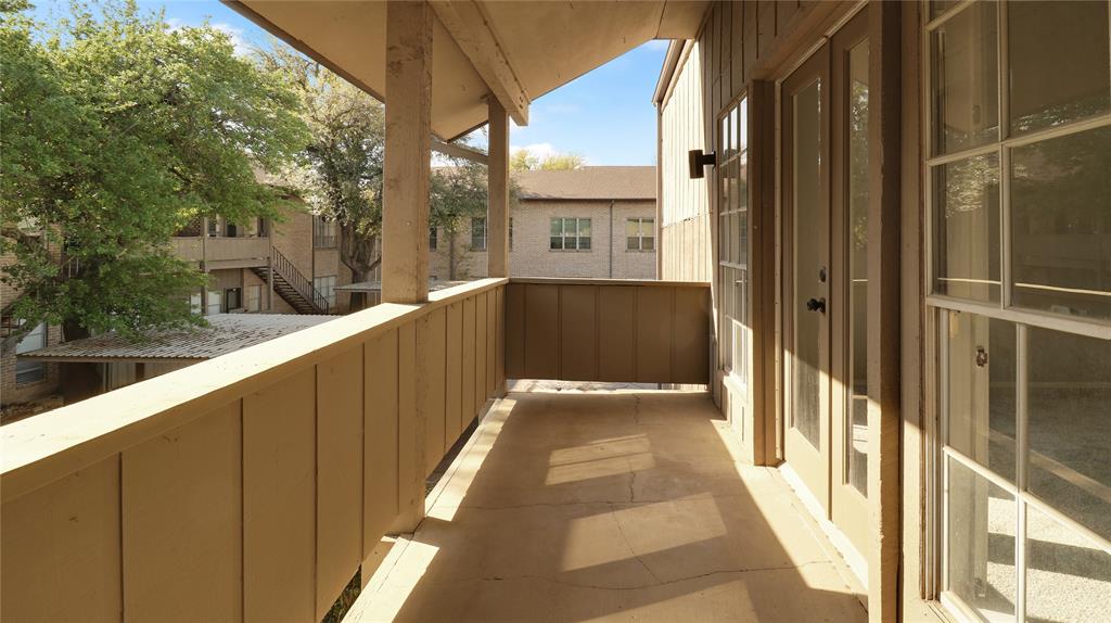 High Hollows Condo - Residential