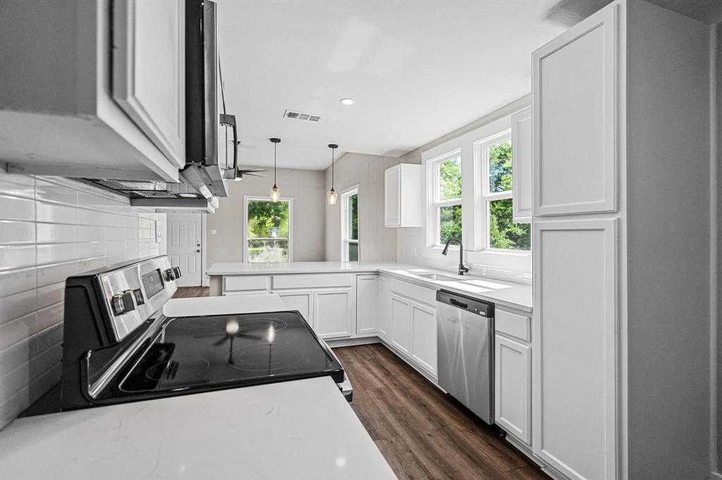 Exsteins Maple Add - Residential