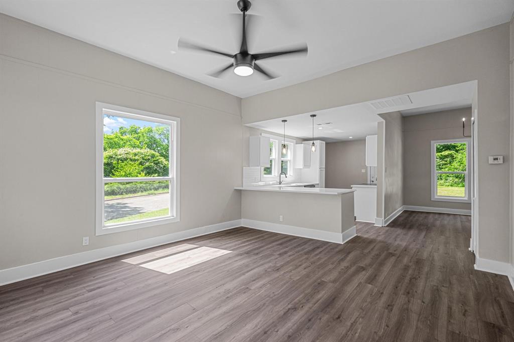 Exsteins Maple Add - Residential