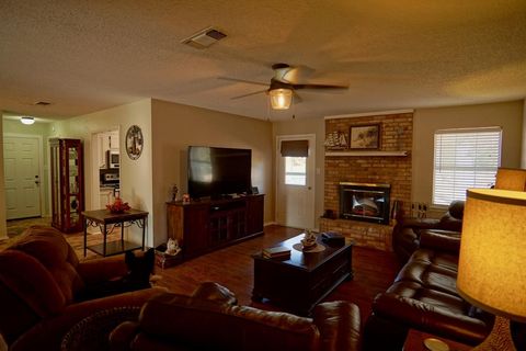 Tiny photo for 152 County Road 45850, Blossom, TX 75416 (MLS # 21130694)